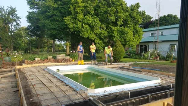 How Does Pool Decks Forming Blend Style and Strength?